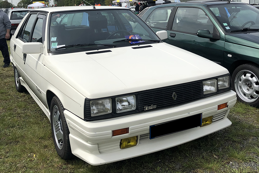 Renault 11